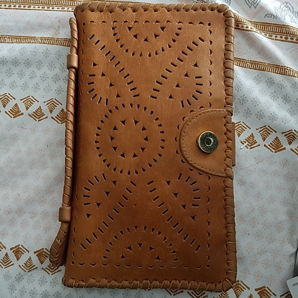 Cleobella Mexicana soft clutch in Tan